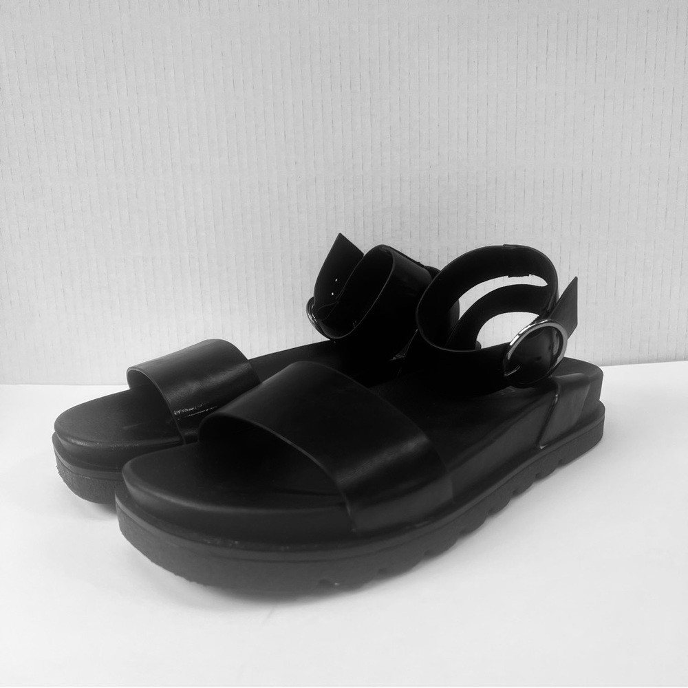 Platform Ankle Strap Sandal Black Faux Leather Shoes Women’s Size 10.